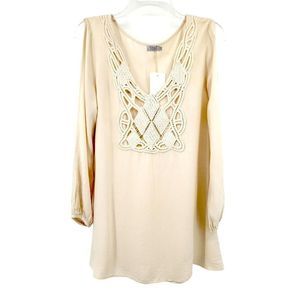 TOBI Lace Front Shift Dress - Small